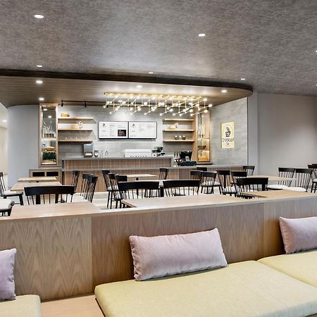 Wyndham Garden Winnipeg Airport Exterior photo