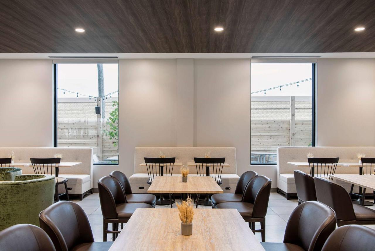 Wyndham Garden Winnipeg Airport Exterior photo