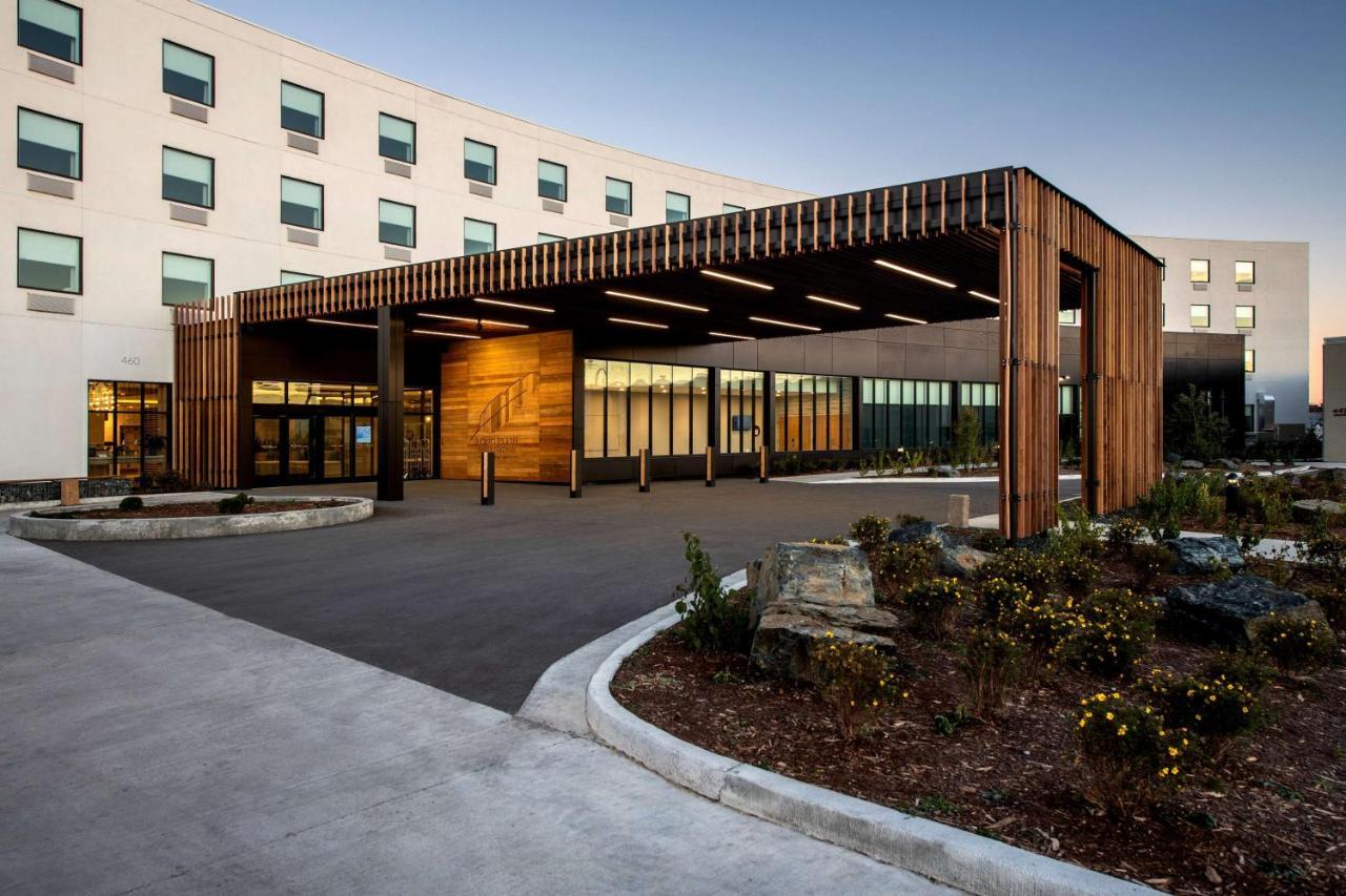 Wyndham Garden Winnipeg Airport Exterior photo